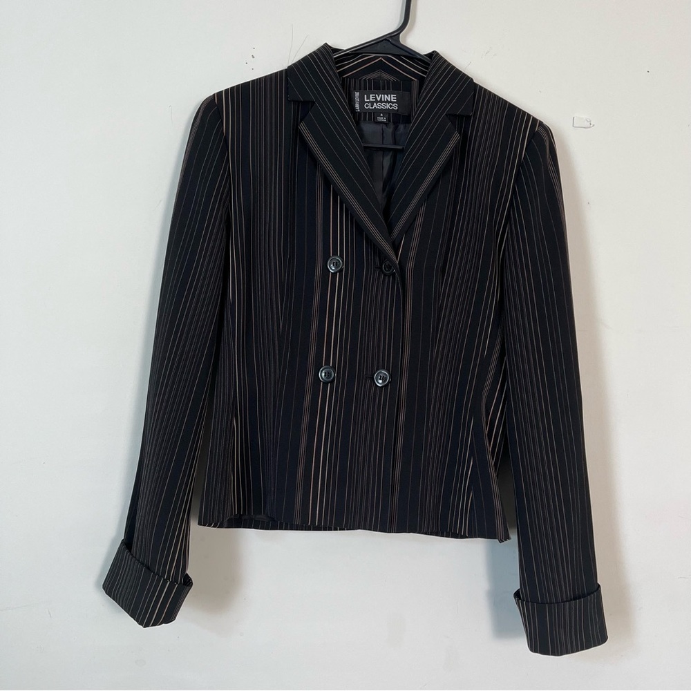 Levine classics
 ladies blazer size 4 double breasted